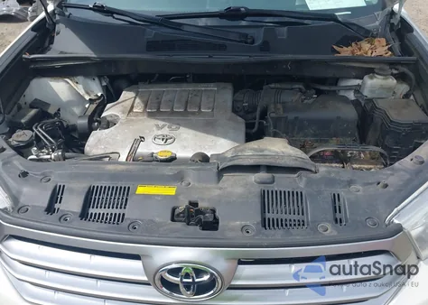 2012 Toyota Highlander Base V6 from USA, damaged, VIN 5TDBK3EH4CS172942